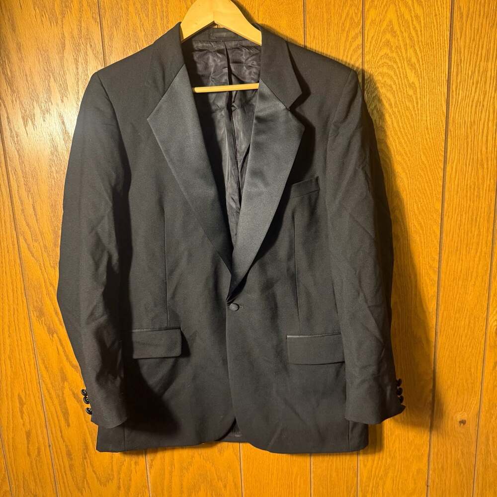 Givenchy Monsieur Vintage 100% Pure Wool Tuxedo Dinner Jacket